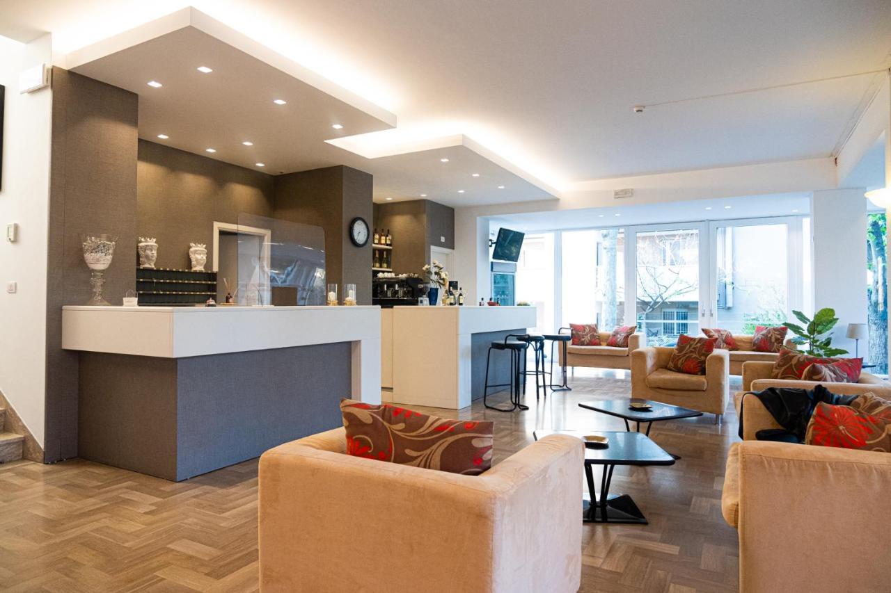Hotel Cormoran Riccione Eksteriør billede