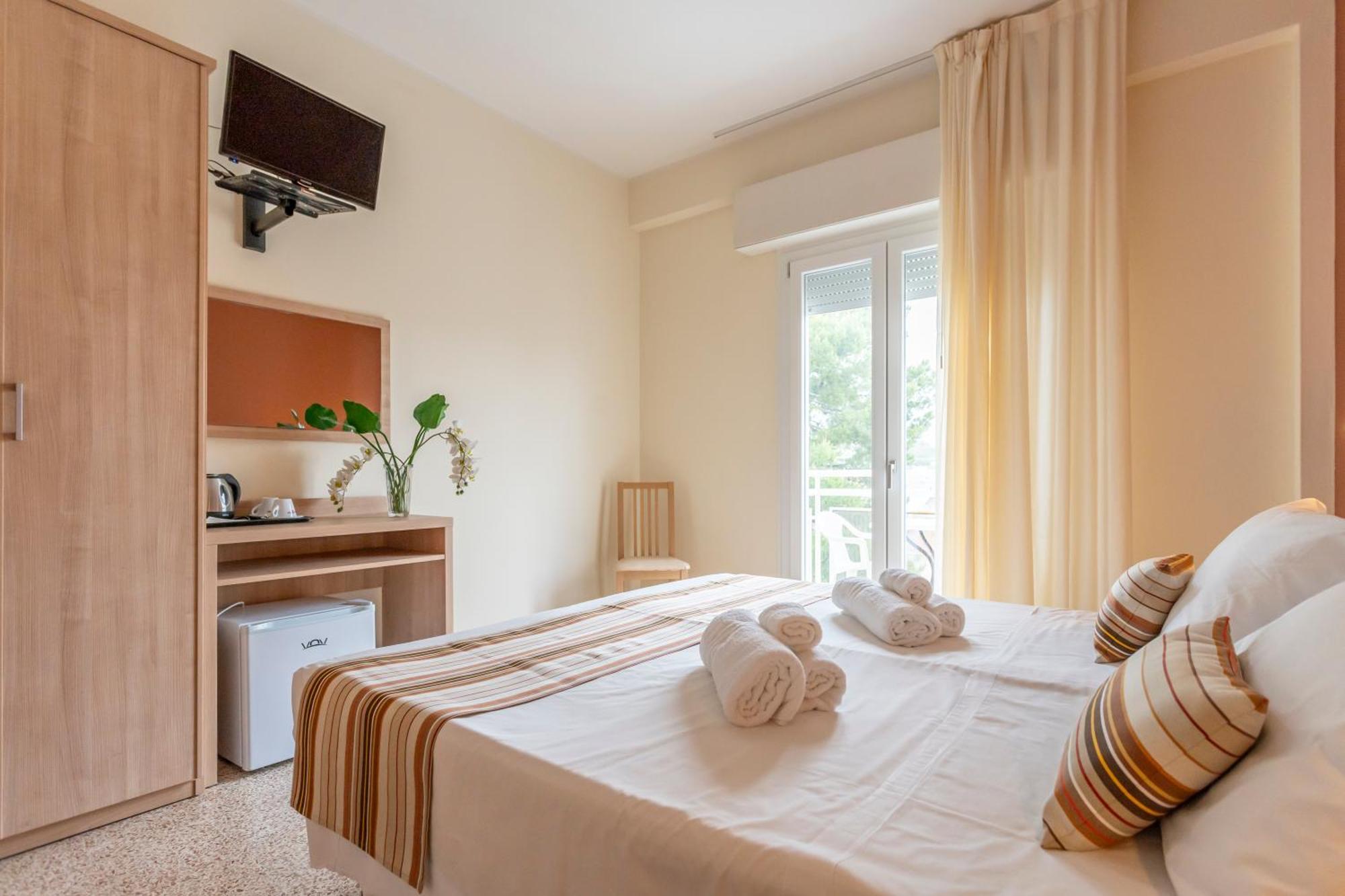 Hotel Cormoran Riccione Eksteriør billede