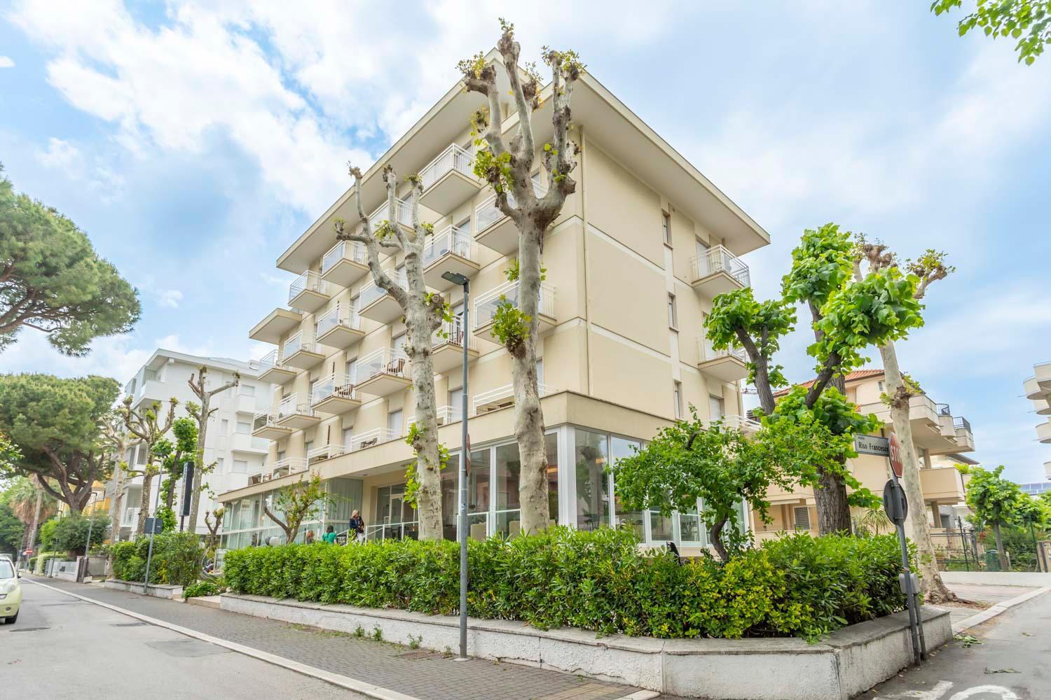 Hotel Cormoran Riccione Eksteriør billede